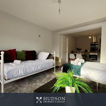 Donnington Apartments - Studio 4 Телфорд Экстерьер фото